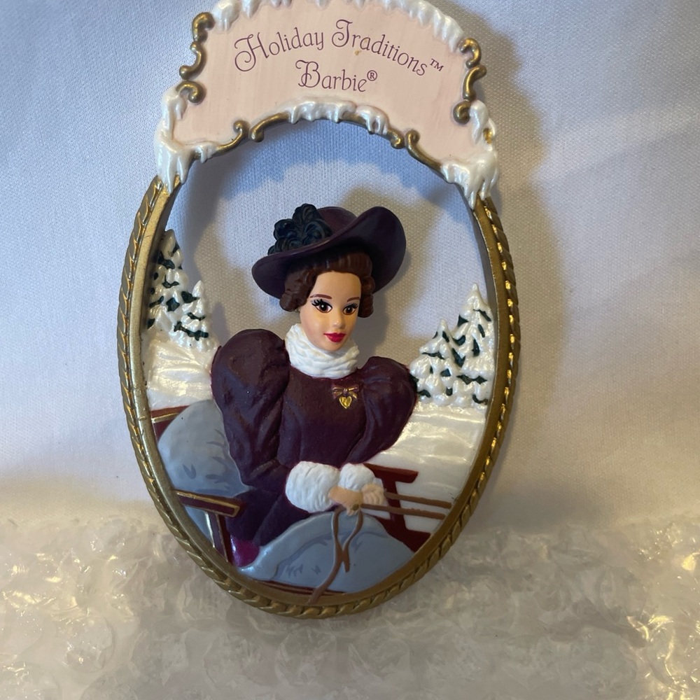 Holiday Traditions hallmark ornament 1997 #1 in series QHB6002 Barbie